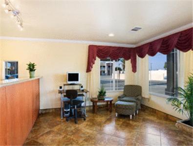 Americas Best Value Inn Hanford Exterior foto
